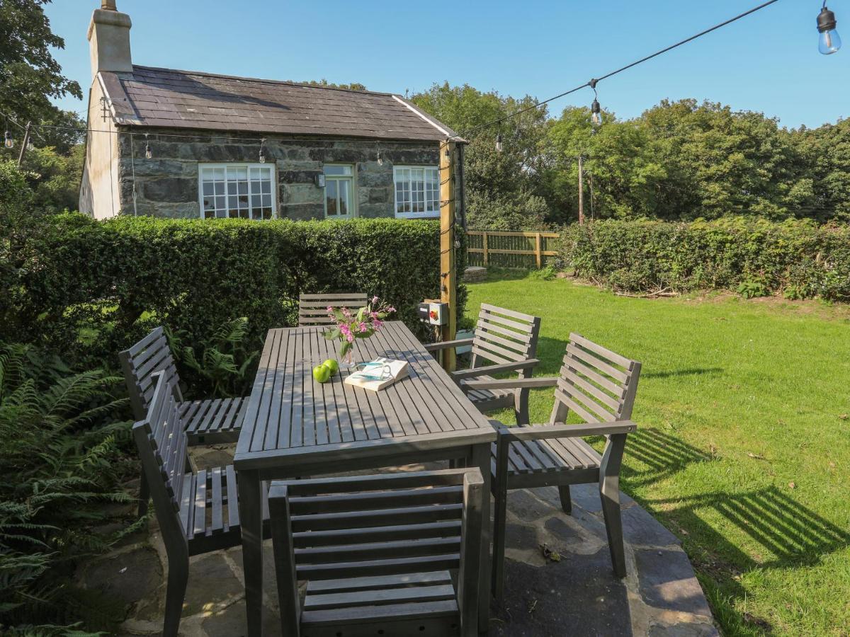 Bodfeurig Farm Cottage แบงเกอร์ ภายนอก รูปภาพ